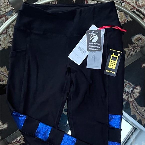 X by Gottex Capri Leggings Phone Pockets NWT - XS - Picture 3 of 5